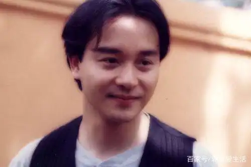 张国荣的传奇_华语巨星乐坛张国荣传奇是谁_张国荣：华语乐坛的传奇巨星