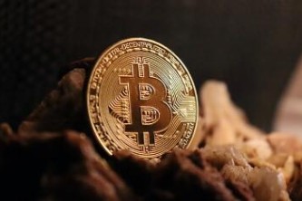 2023年比特币投资必备：十大最佳BTC软件工具推荐与选择指南